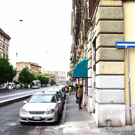 Le Rondini A Roma Villa Buitenkant foto
